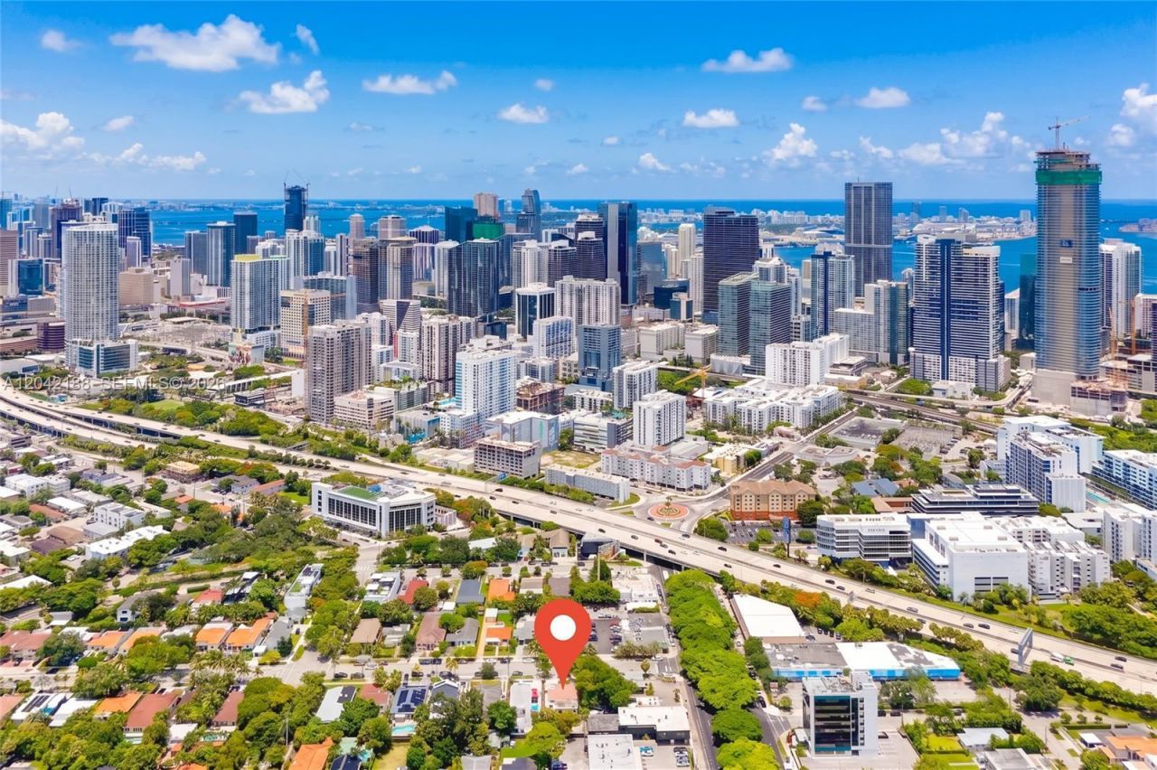 322 SW 18th Road , Miami, FL 33129 Photo
