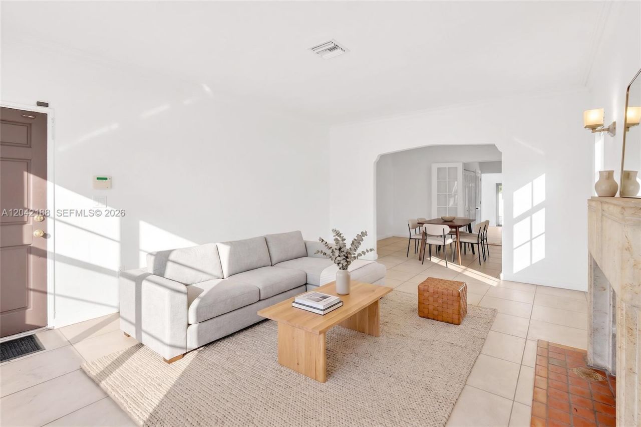 322 SW 18th Road , Miami, FL 33129 Photo