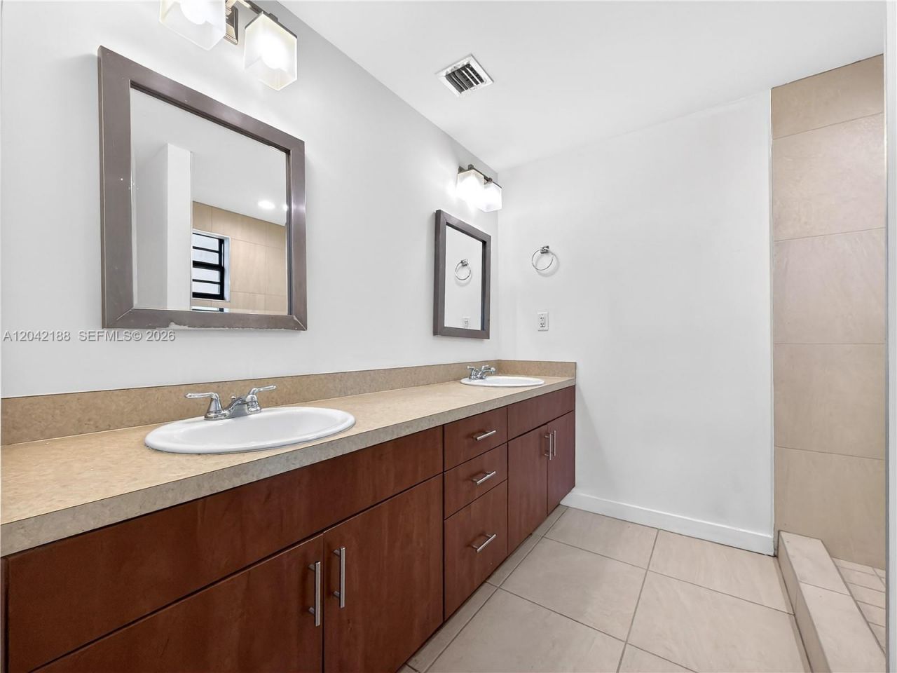 322 SW 18th Road , Miami, FL 33129 Photo