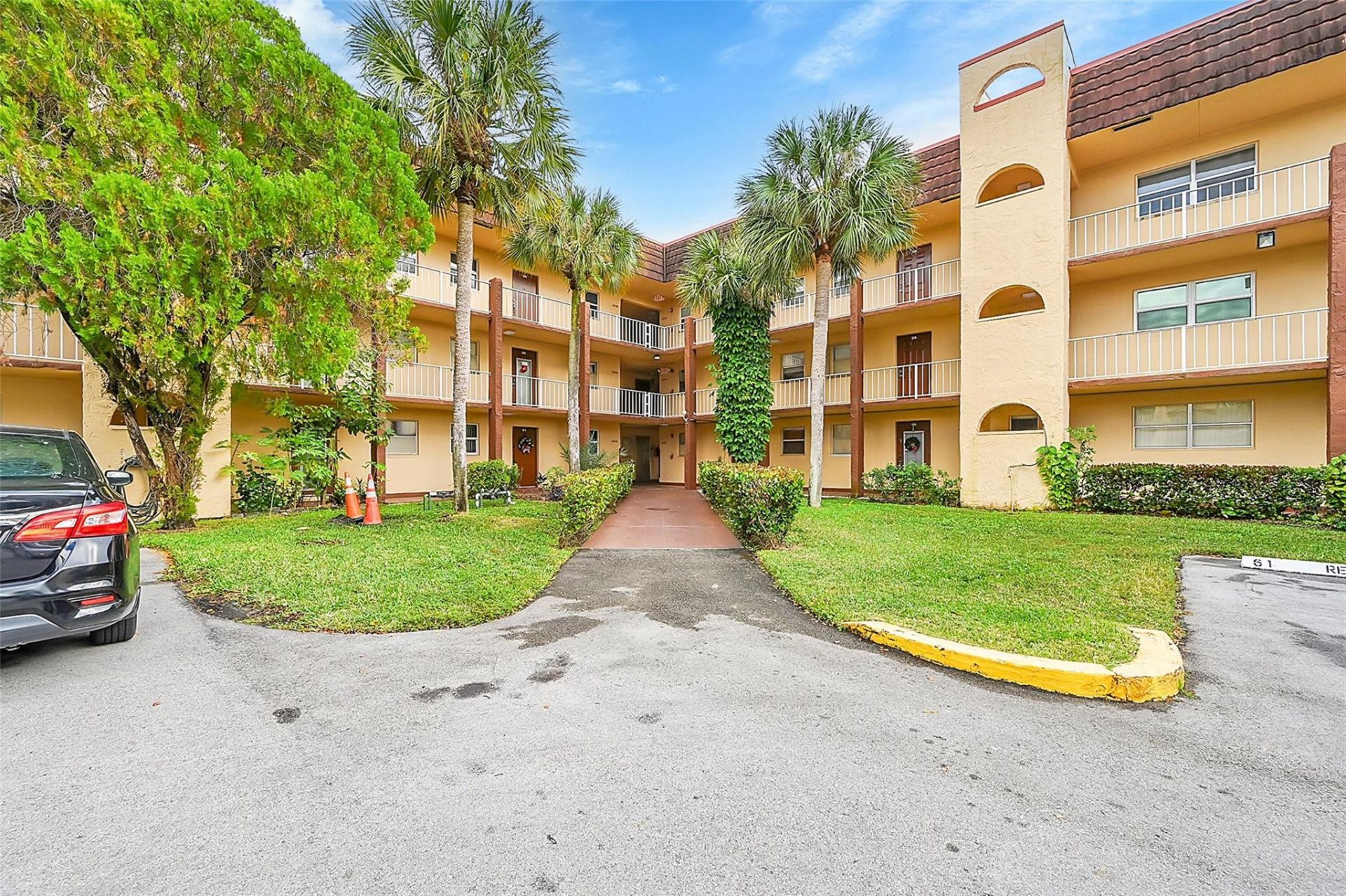 2780 N Pine Island Road, Unit 312, Sunrise, FL 33322 Photo
