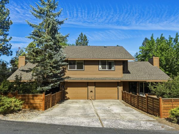 2806 NE Lotno Drive, Bend, OR 97701