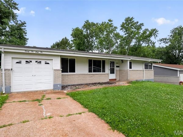 2262 Crandel Drive , St Louis, MO 63136