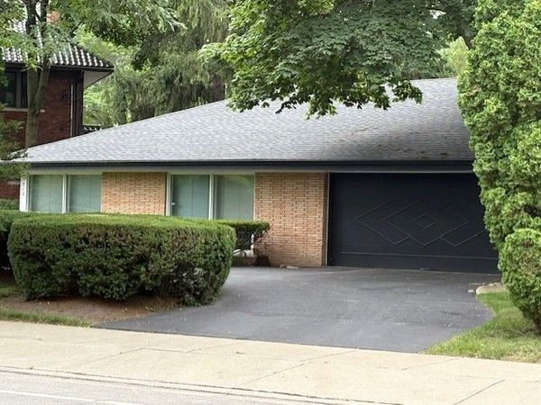 1315 Sheridan Road , Wilmette, IL 60091
