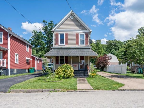407 W 5th Ave, Derry, PA 15627