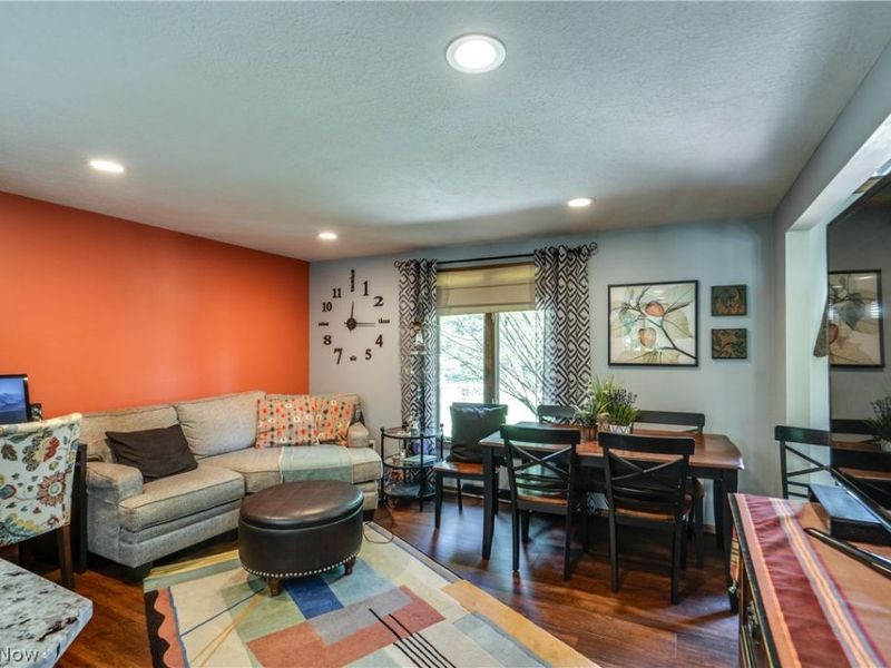 5269 Woodview Avenue, Louisville, OH 44641 Photo 6