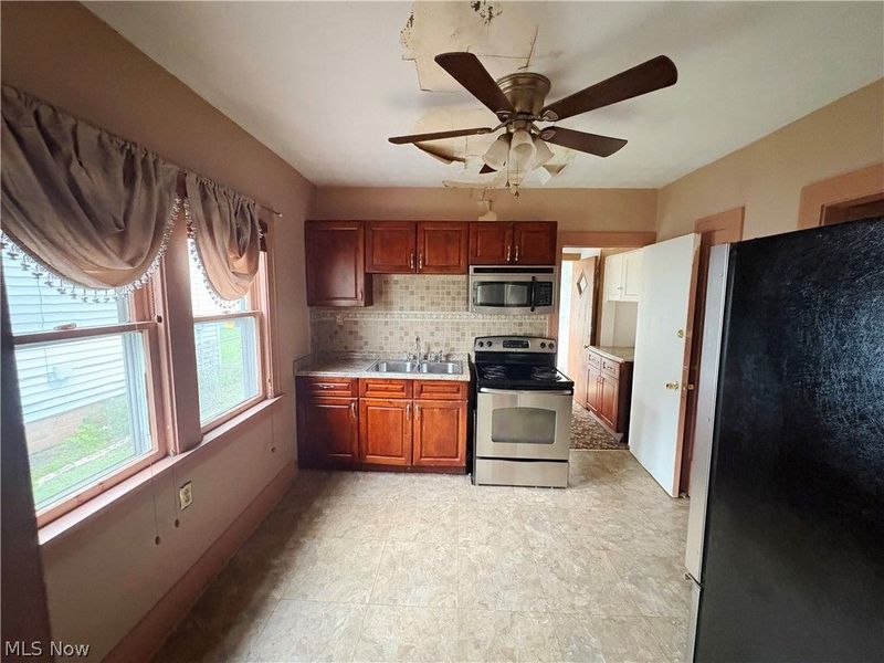 3767 E 146th Street, Cleveland, OH 44128 Photo 19