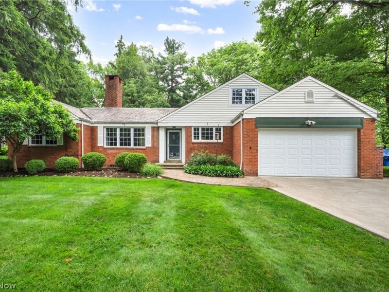 10906 Fitzwater Road, Brecksville, OH 44141 Photo 2