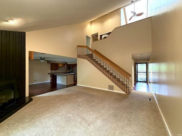 9451 S Pointe LaSalles Drive, Unit 63, Bloomington, IN 47401