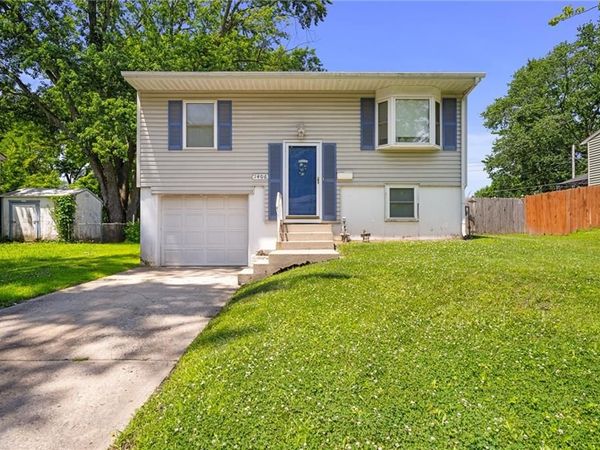 1406 N Osage Trail, Independence, MO 64058