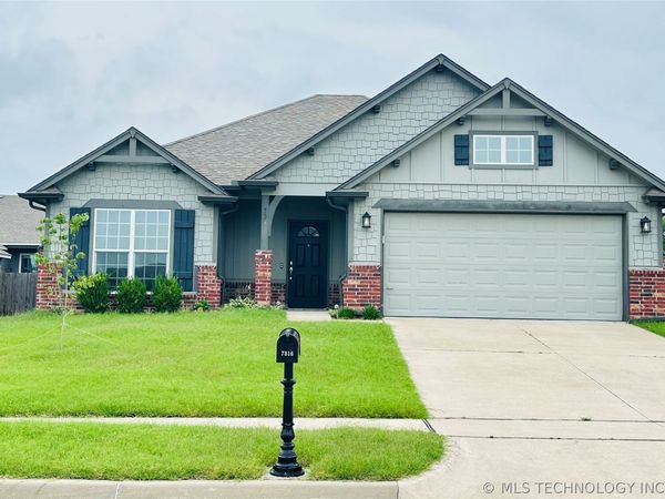 7316 S Joshua Avenue , Broken Arrow, OK 74011