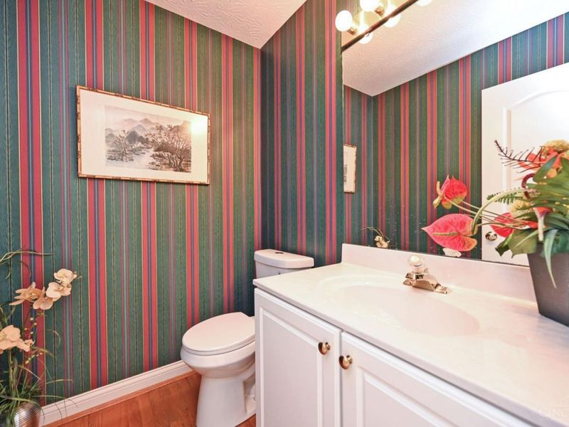 8552 Deerway Drive, Sycamore Township, OH 45236 Photo 11