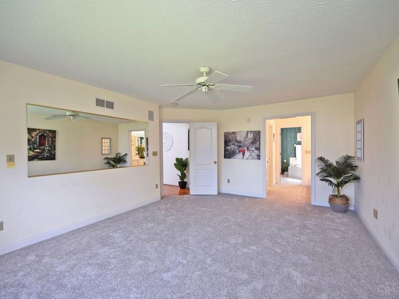 8552 Deerway Drive, Sycamore Township, OH 45236 Photo 29
