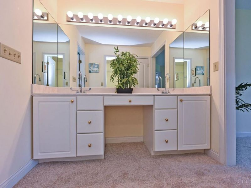 8552 Deerway Drive, Sycamore Township, OH 45236 Photo 30