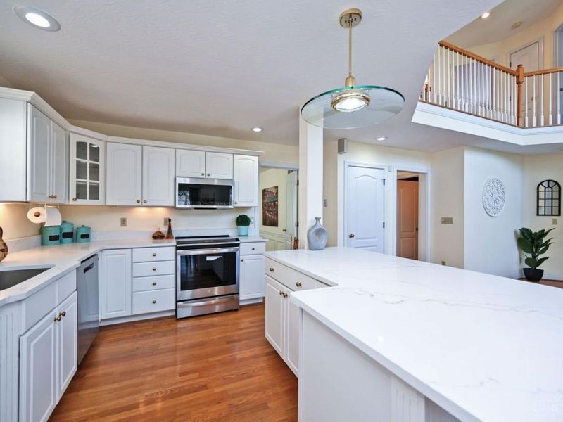 8552 Deerway Drive, Sycamore Township, OH 45236 Photo 6