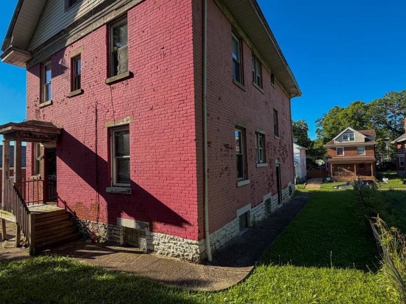278 Helen Street, Cincinnati, OH 45219 Photo 4