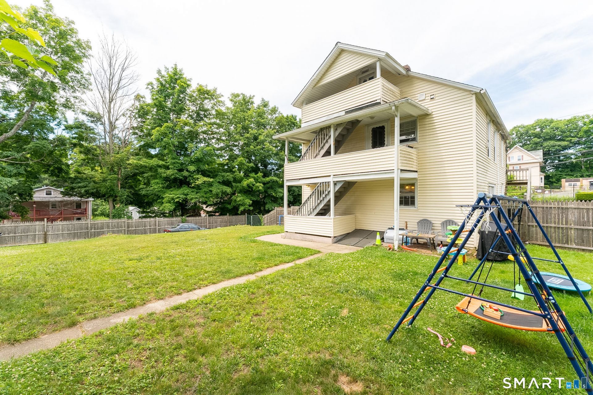 23 Golden Hill, Naugatuck, CT 06770 Main Photo
