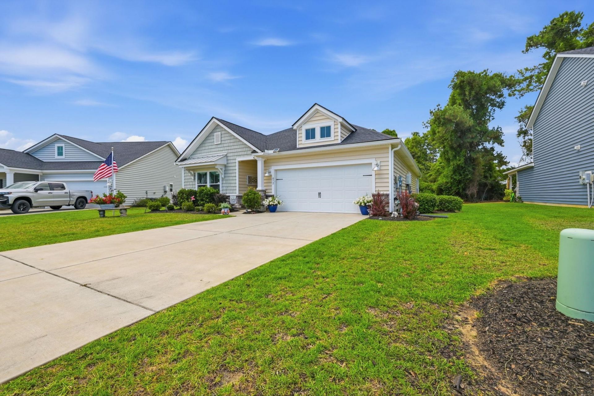 472 Craigflower Ct. Photo 42