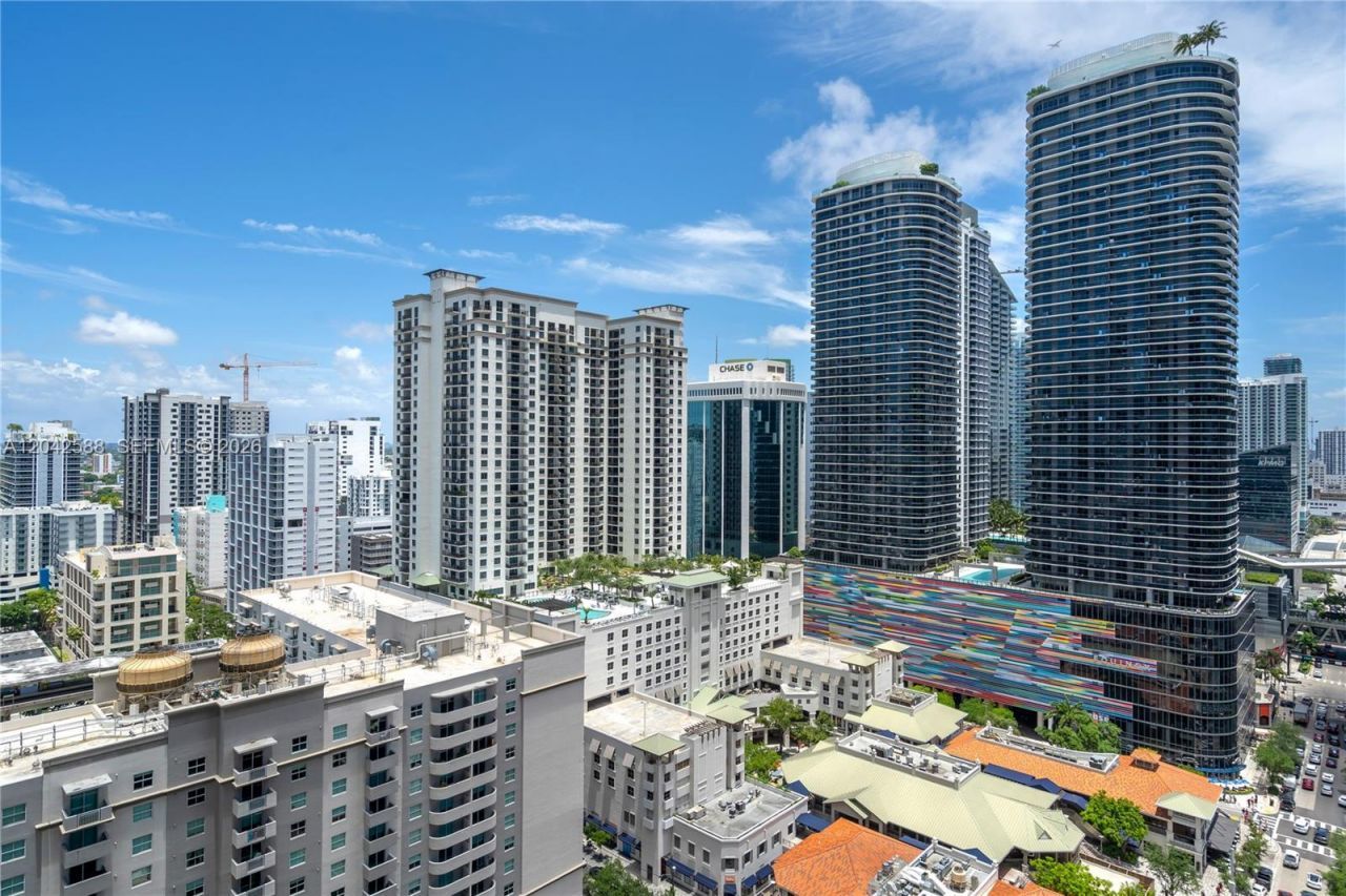 1000 Brickell Plz , Unit 2402, Miami, FL 33131 Photo