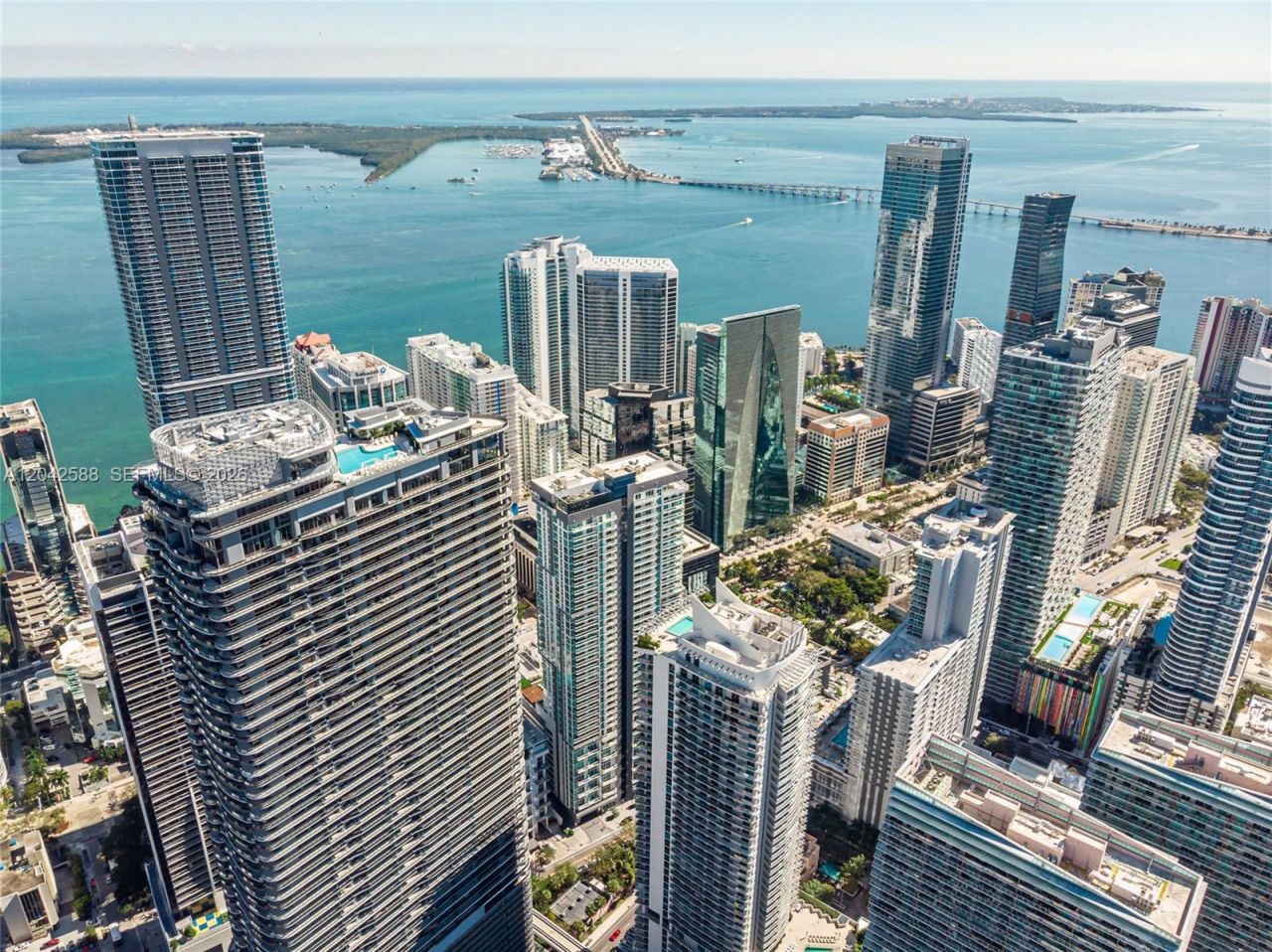 1000 Brickell Plz , Unit 2402, Miami, FL 33131 Photo