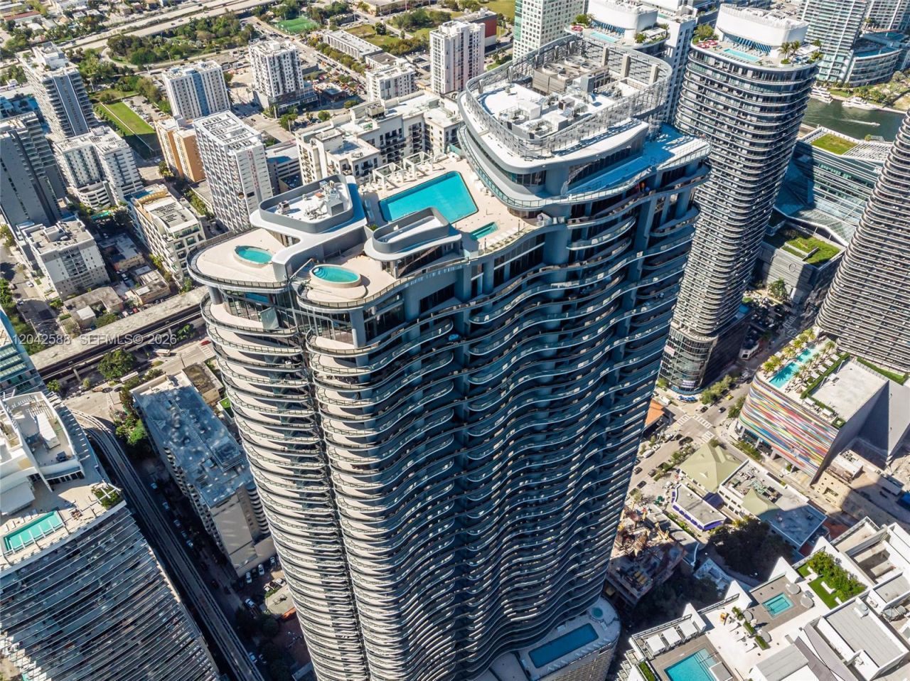 1000 Brickell Plz , Unit 2402, Miami, FL 33131 Photo