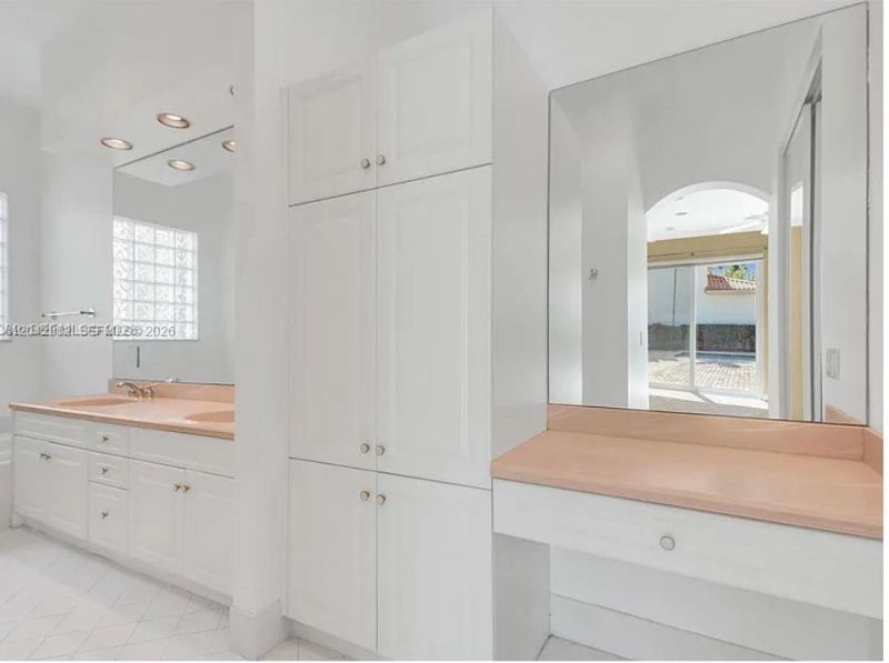 1459 Shoreline Way , Unit 116, Hollywood, FL 33019 Photo