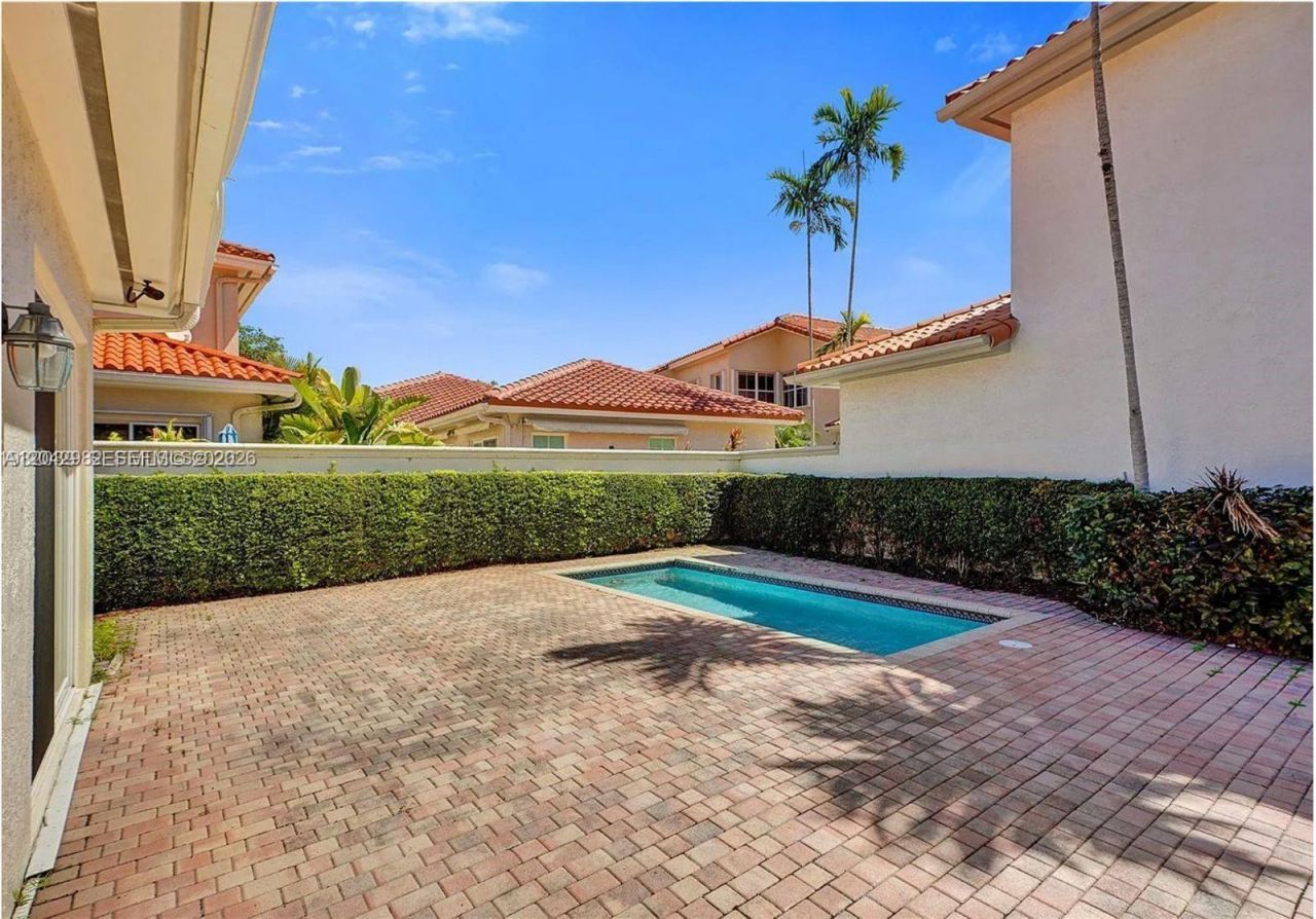 1459 Shoreline Way , Unit 116, Hollywood, FL 33019 Photo