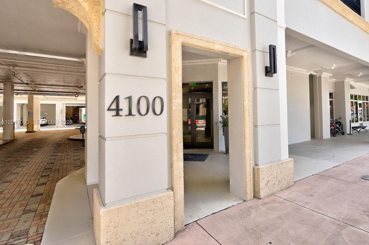 4100 Salzedo St , Unit 502, Coral Gables, FL 33146 Photo
