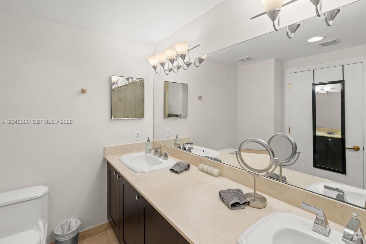 4100 Salzedo St , Unit 502, Coral Gables, FL 33146 Photo