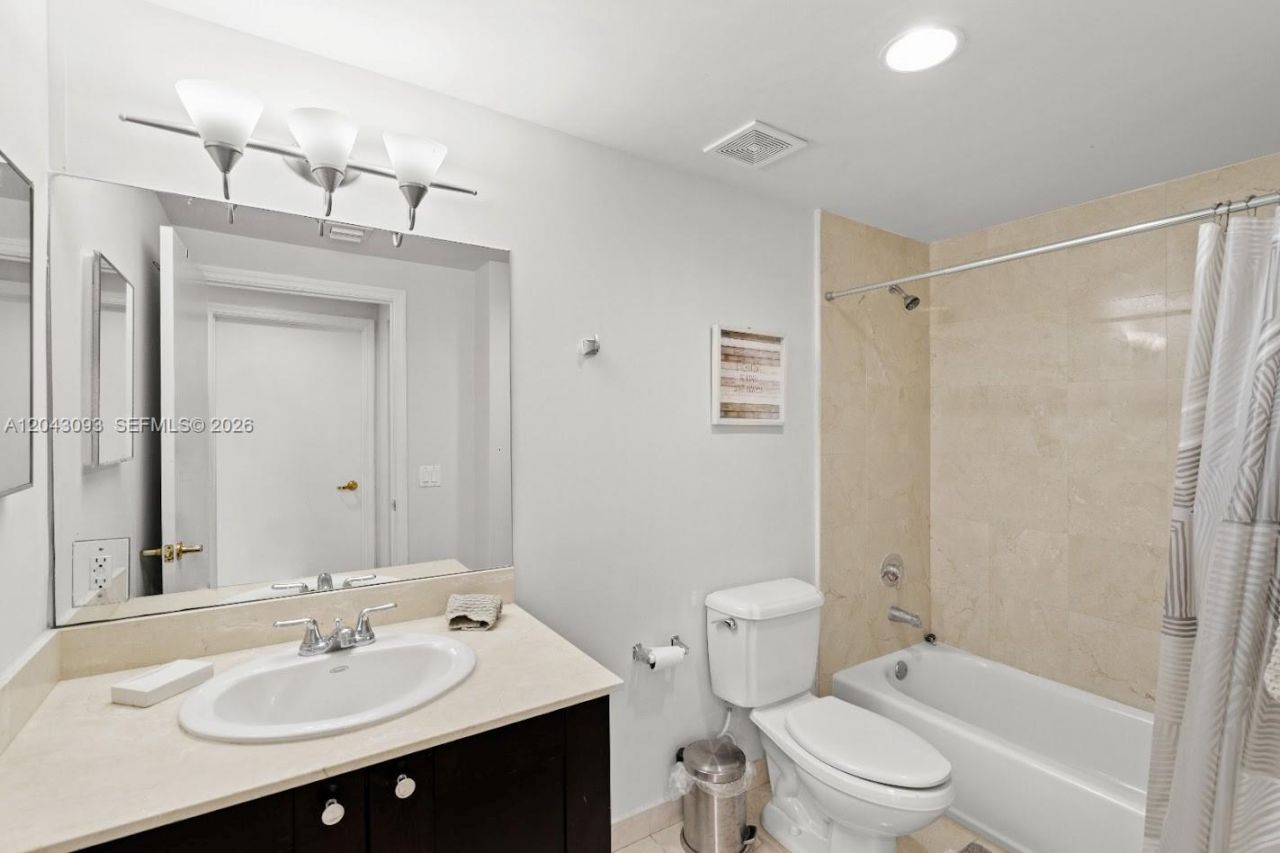 4100 Salzedo St , Unit 502, Coral Gables, FL 33146 Photo