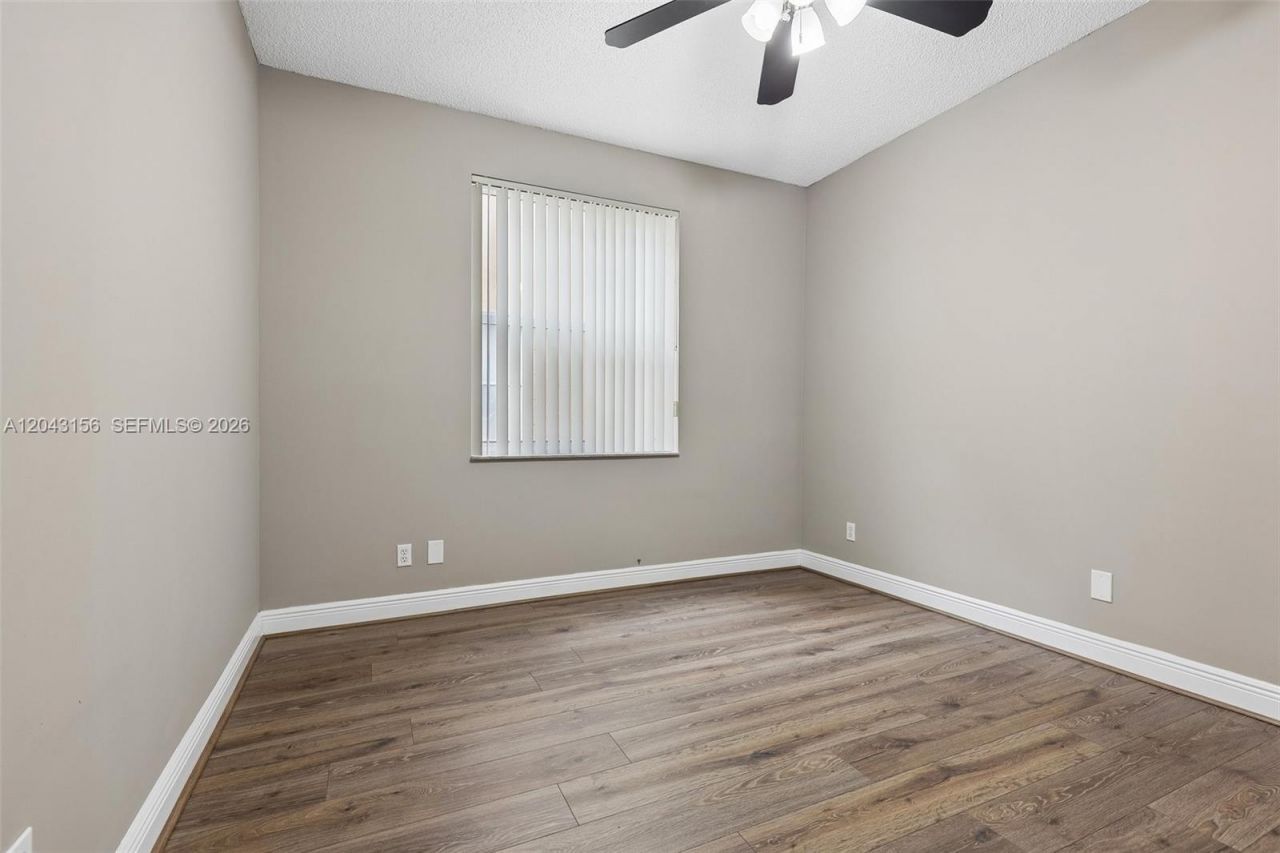 2162 NW 77th Ter , Pembroke Pines, FL 33024 Photo