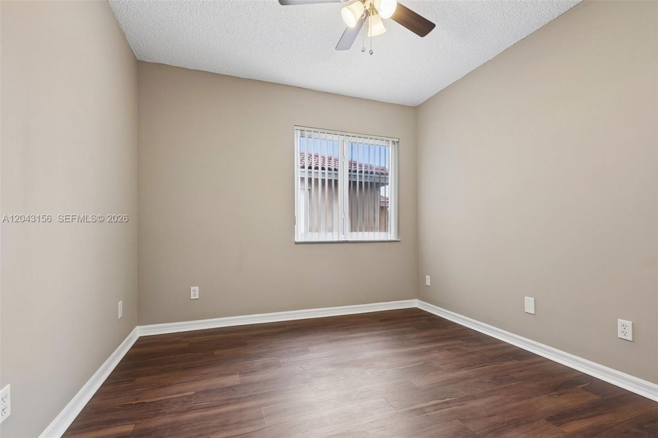 2162 NW 77th Ter , Pembroke Pines, FL 33024 Photo