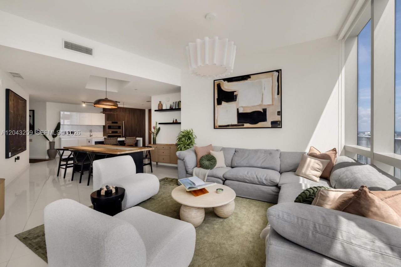 851 NE 1st Ave , Unit 3403, Miami, FL 33132 Photo