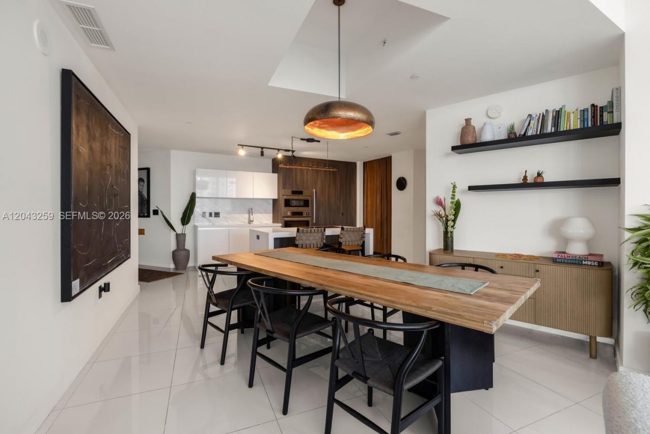 851 NE 1st Ave , Unit 3403, Miami, FL 33132 Photo