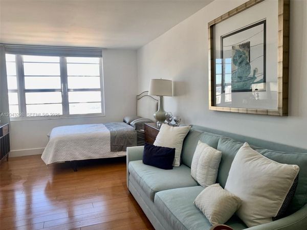 100 Lincoln Rd , Unit 1514, Miami Beach, FL 33139
