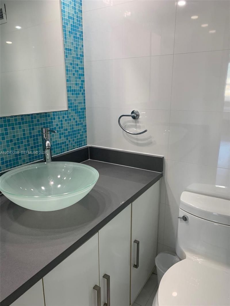 100 Lincoln Rd , Unit 1514, Miami Beach, FL 33139 Photo