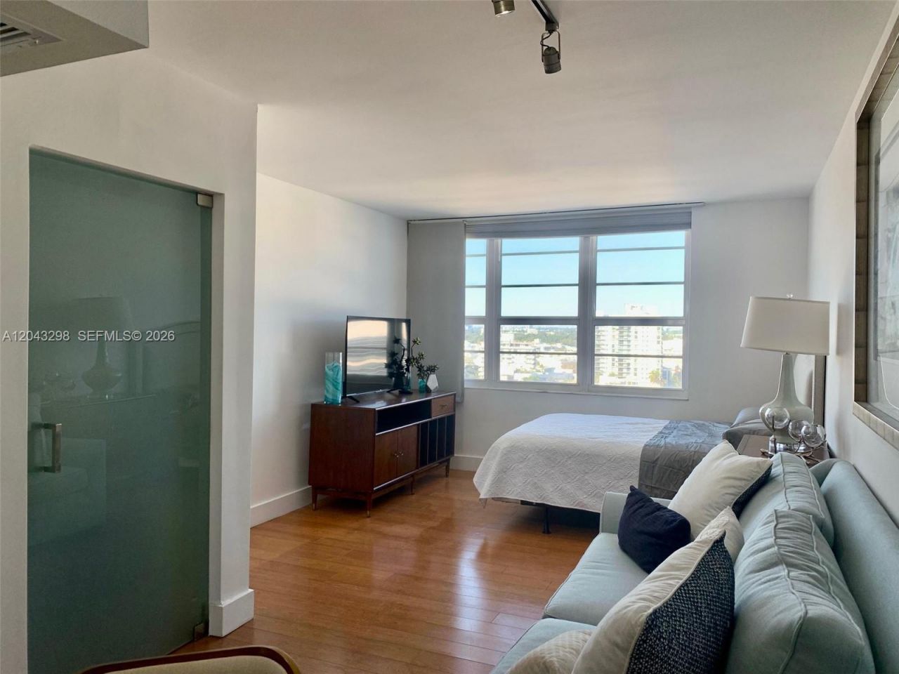 100 Lincoln Rd , Unit 1514, Miami Beach, FL 33139 Photo