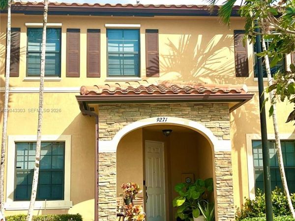 9271 W 33rd Ln , Unit 9271, Hialeah, FL 33018