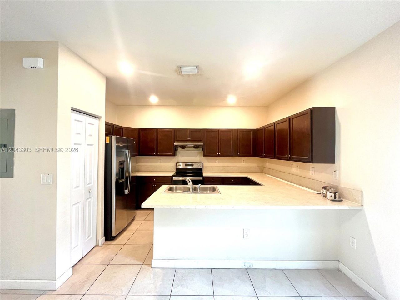 9271 W 33rd Ln, Unit 9271, Hialeah, FL 33018 Photo