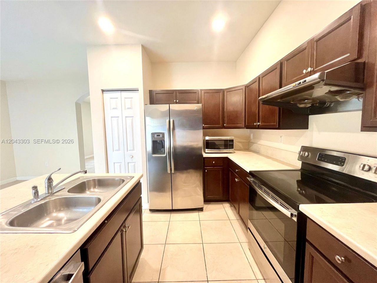 9271 W 33rd Ln, Unit 9271, Hialeah, FL 33018 Photo
