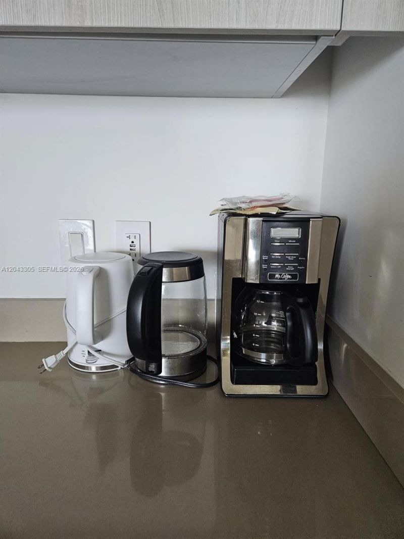 4111 S Ocean Dr, Unit 1204, Hollywood, FL 33019 Photo