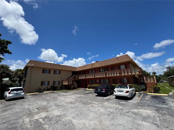 Unit 5B, Lake Park, FL 33403