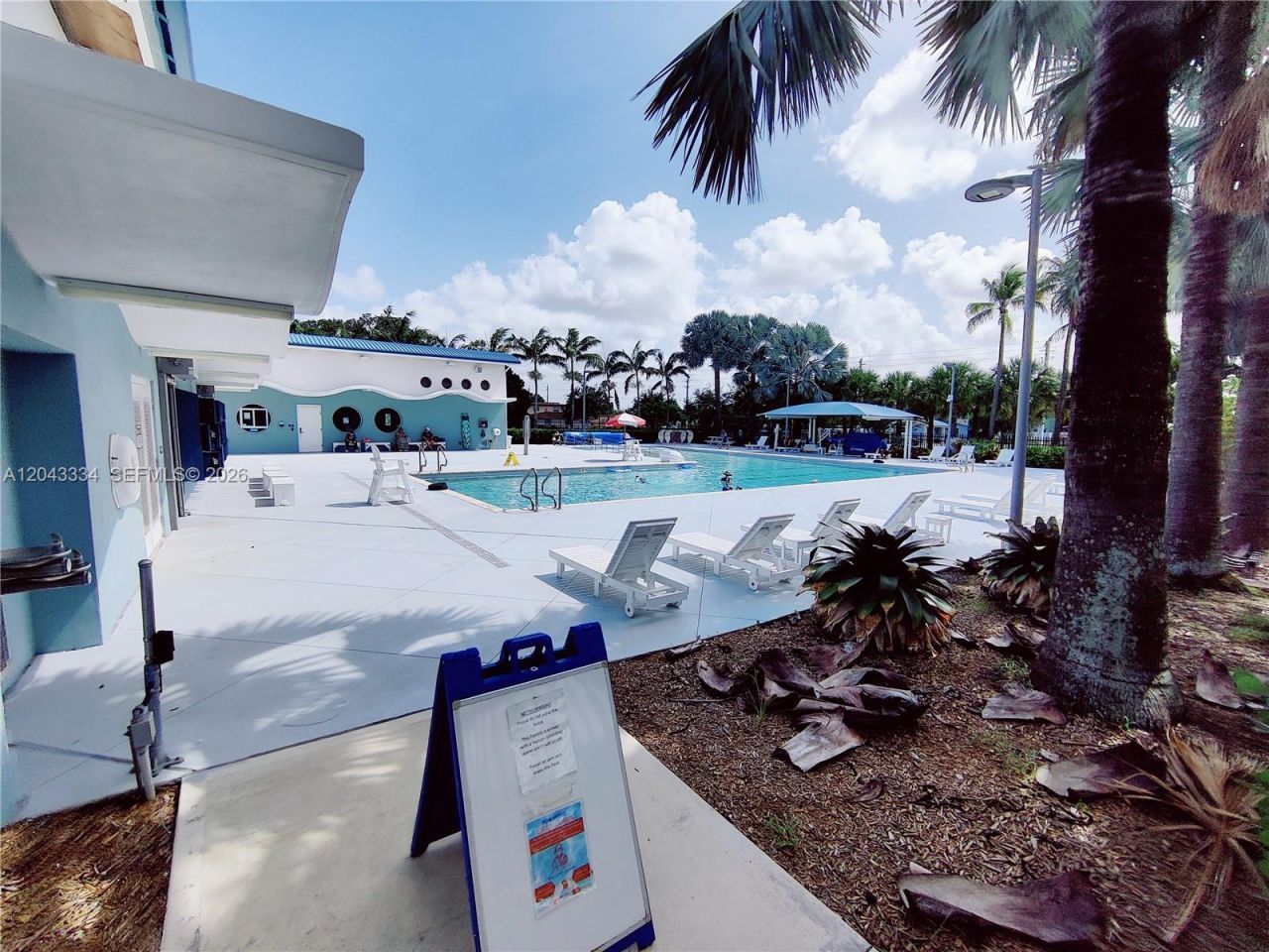 805 NW 3rd Ter , Hallandale Beach, FL 33009 Photo