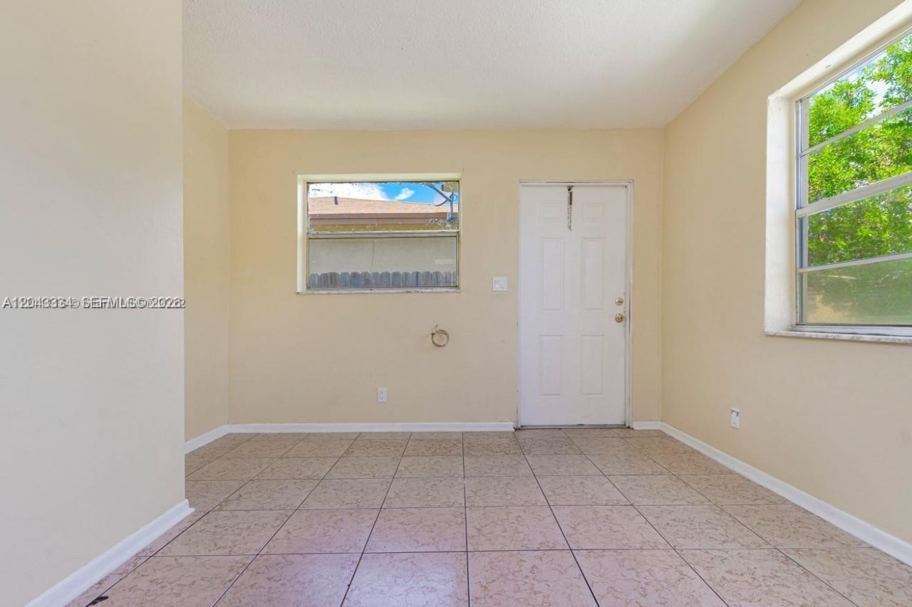 805 NW 3rd Ter , Hallandale Beach, FL 33009 Photo