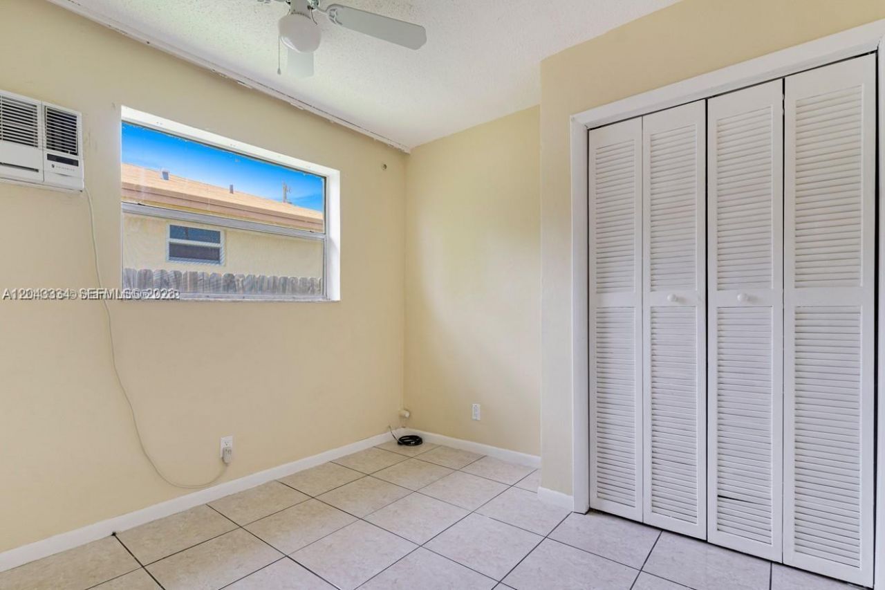 805 NW 3rd Ter , Hallandale Beach, FL 33009 Photo
