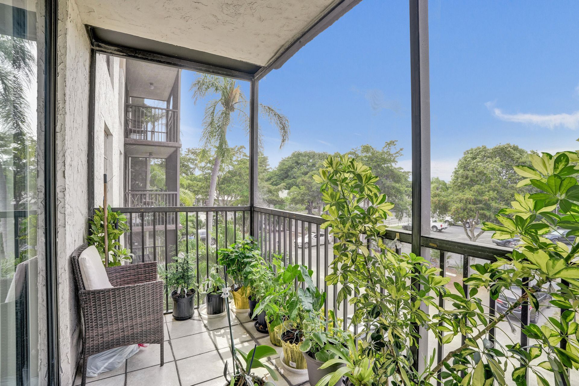 5570 NW 44th Street, Unit 305a, Lauderhill, FL 33319 Photo