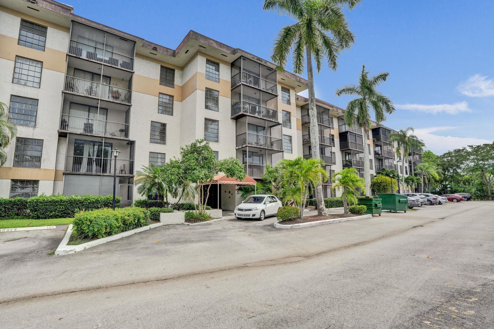 5570 NW 44th Street, Unit 305a, Lauderhill, FL 33319 Photo