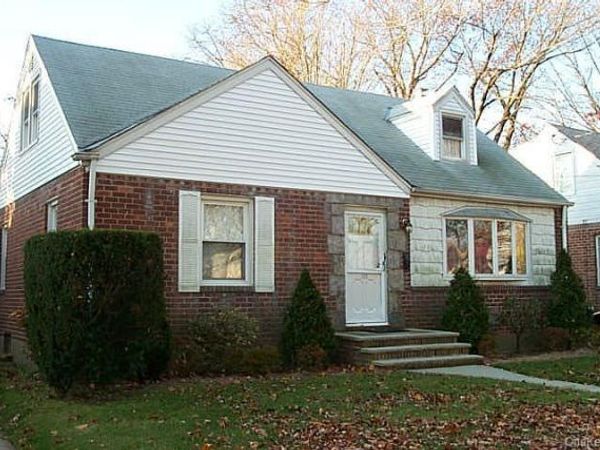 122 Kent Road , Valley Stream, NY 11580