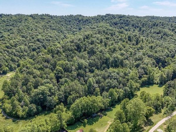 0 Kentucky 486 , Sandy Hook, KY 41171