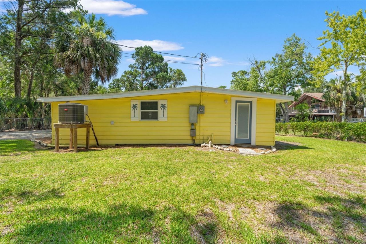 6053 Palm Creek Drive , Weeki Wachee, FL 34607 Photo