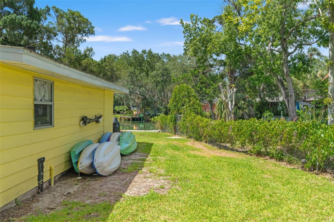 6053 Palm Creek Drive , Weeki Wachee, FL 34607 Photo